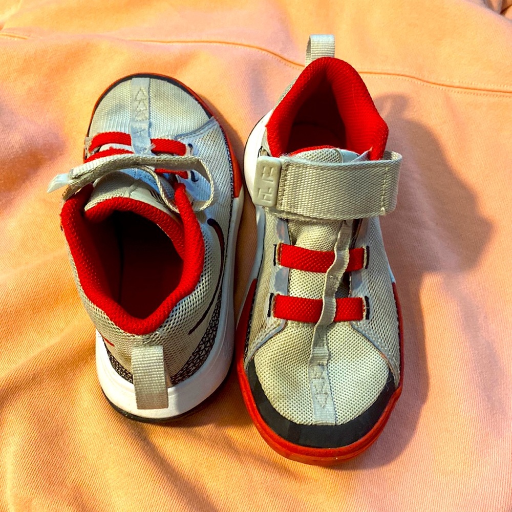 Toddler shoes